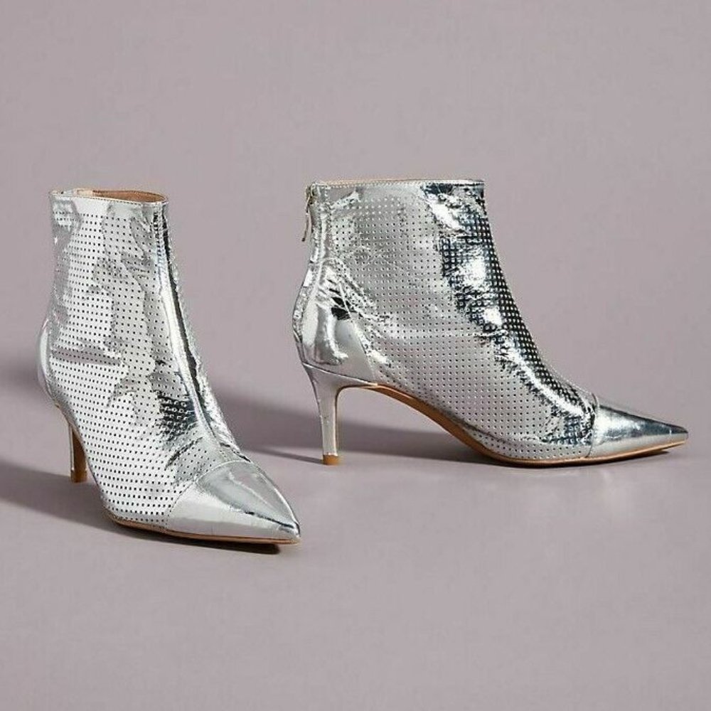 ANTHROPOLOGIE Boots 38 8 MATIKO Silver GIA SHIMMER Ankle Perforated Leather NIB